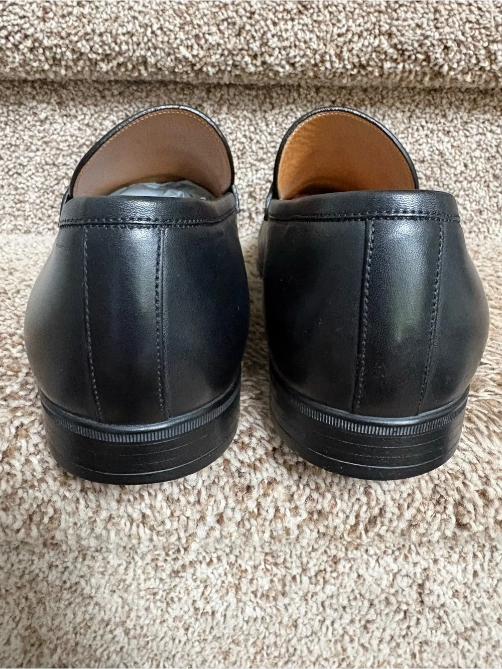 Gucci Men's Black Leather Loafers with Green & Red Stripe